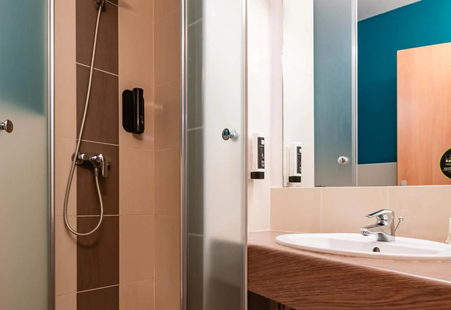 B&B HOTEL Saint-Etienne Monthieu