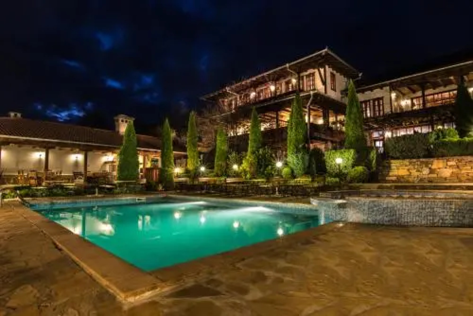 Kostadinovi Kashti Complex