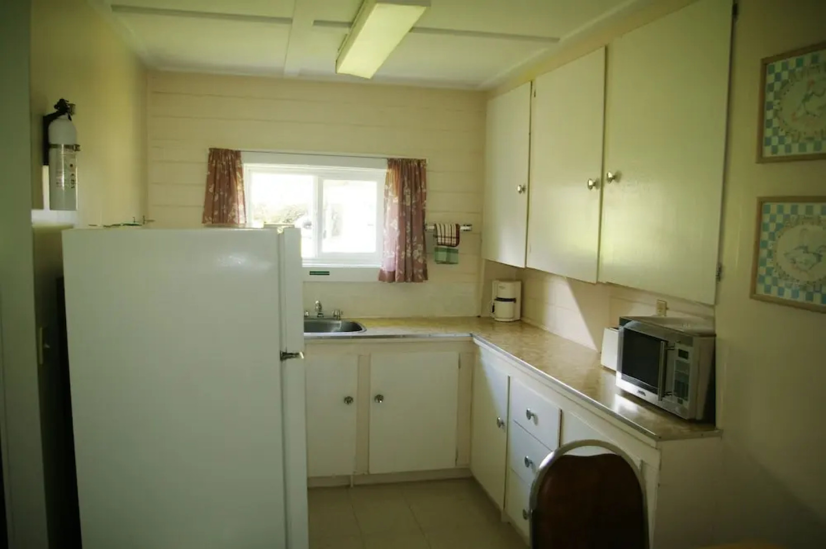 Shuswap Lake Motel & Resort