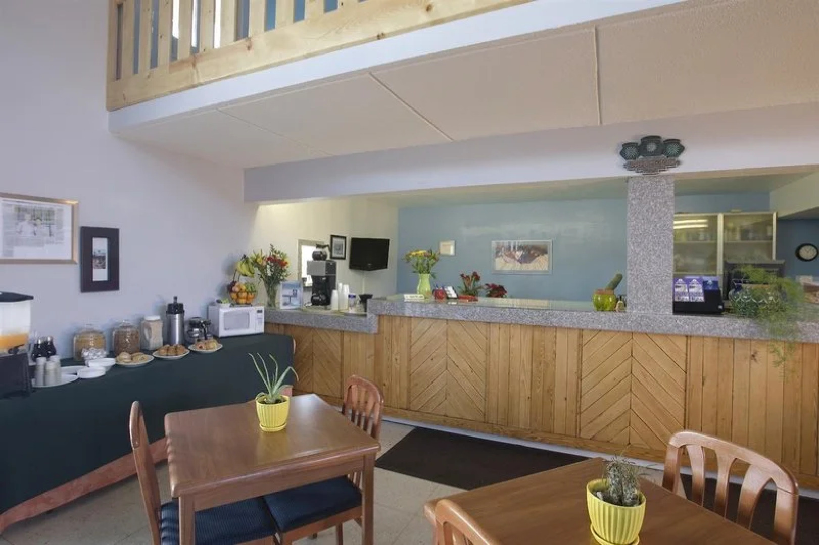 Big Chile Inn & Suites