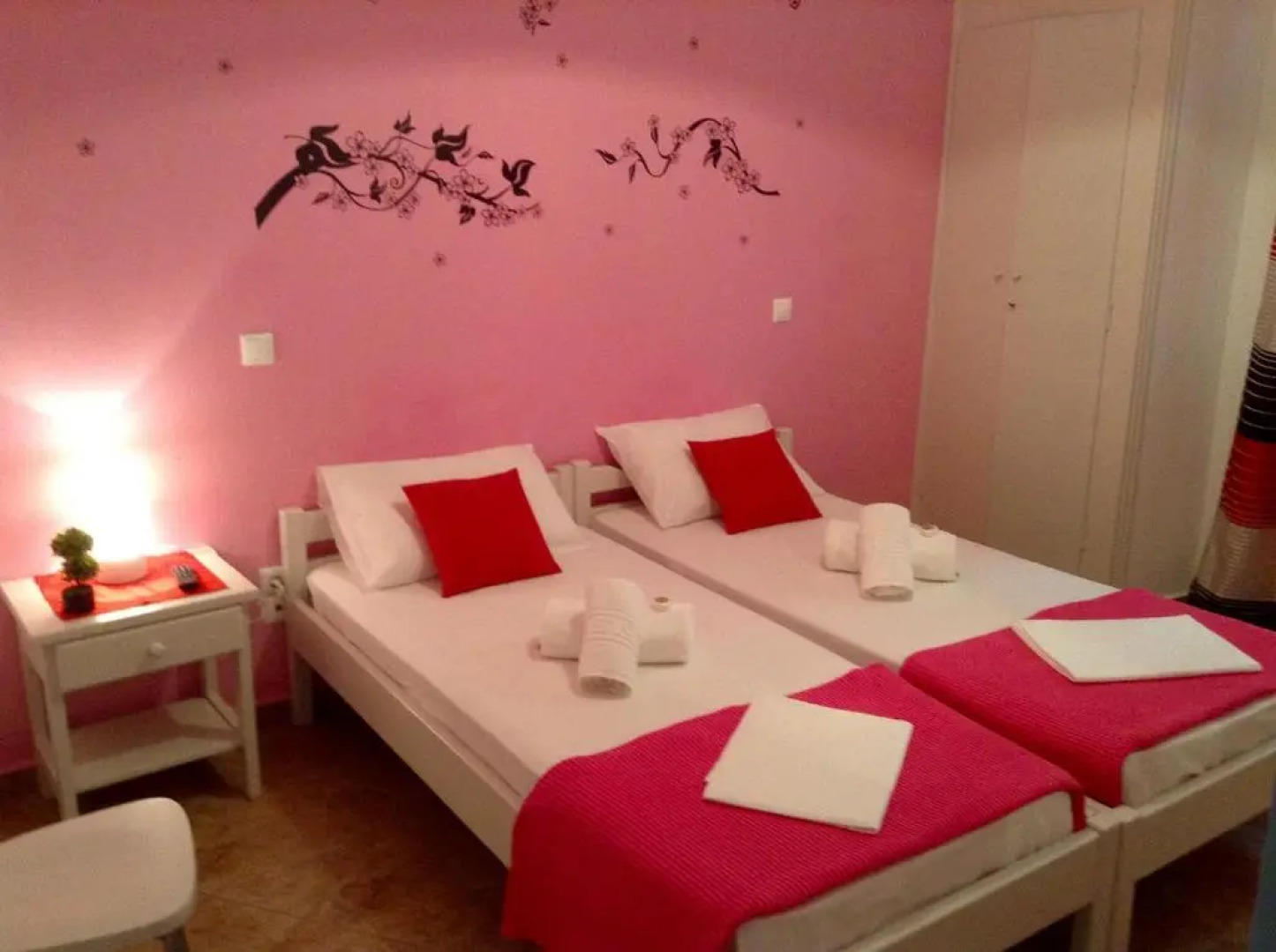 Nikoletta Rooms