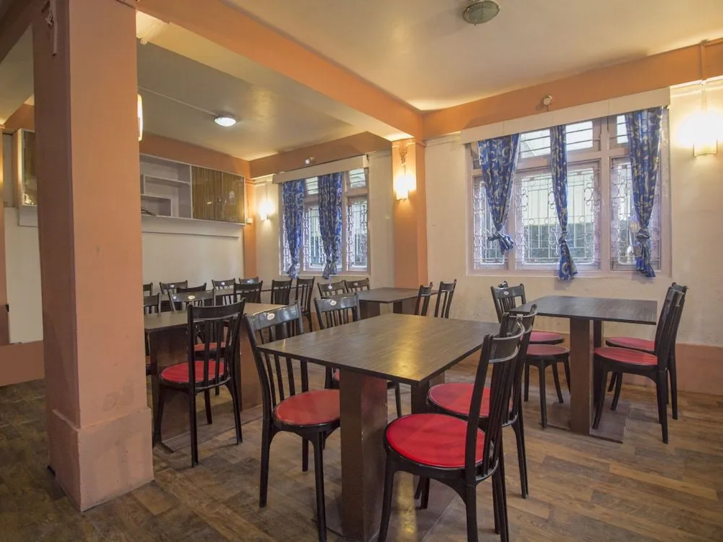 OYO 19941 Hotel Blue Diamond