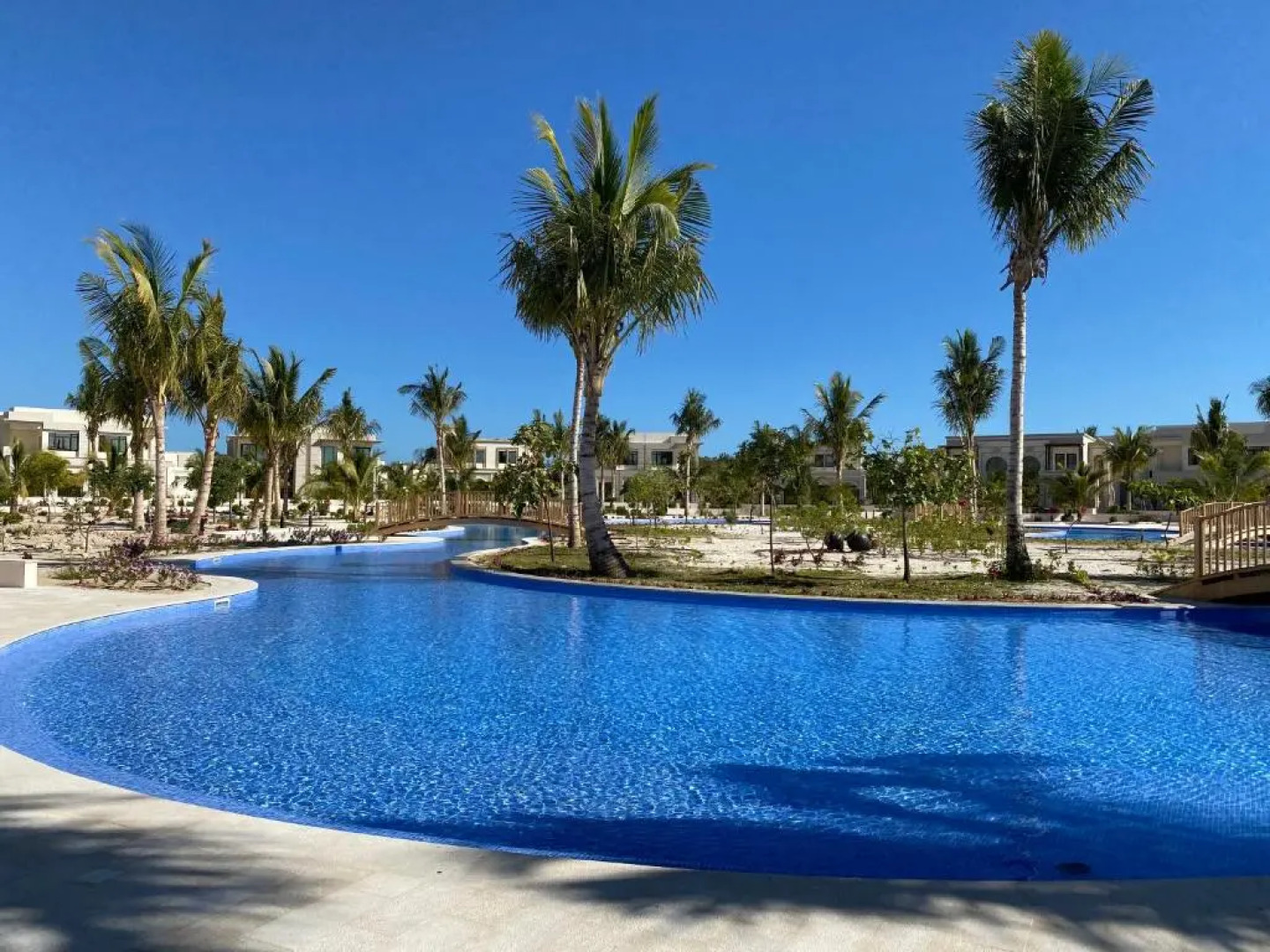 SL19 Lovely 2-bedroom apartment with gorgeous garden and south lagoons view