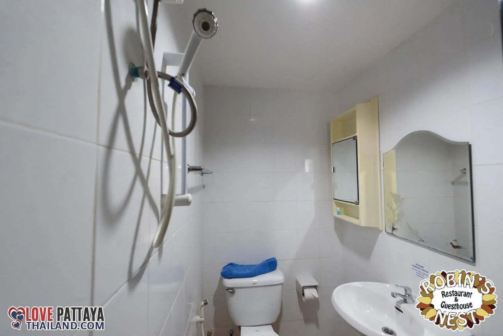 Robin’s Nest Guesthouse & Restaurant