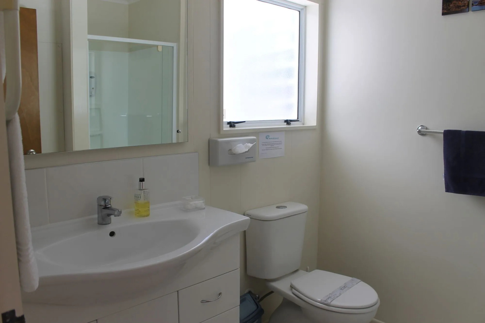 Ash Grove Boutique Motel