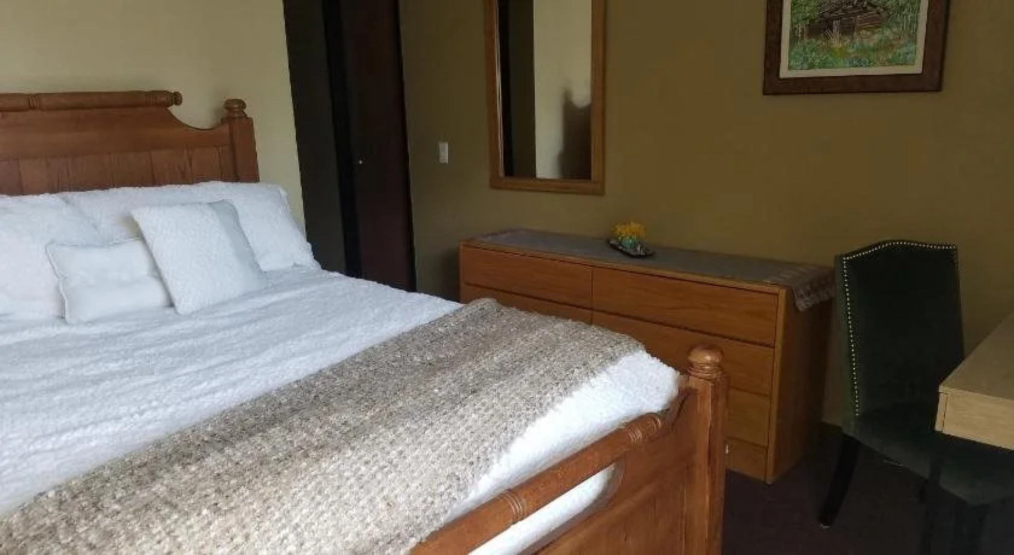 Summit Peaks Riverside Lodges East & West