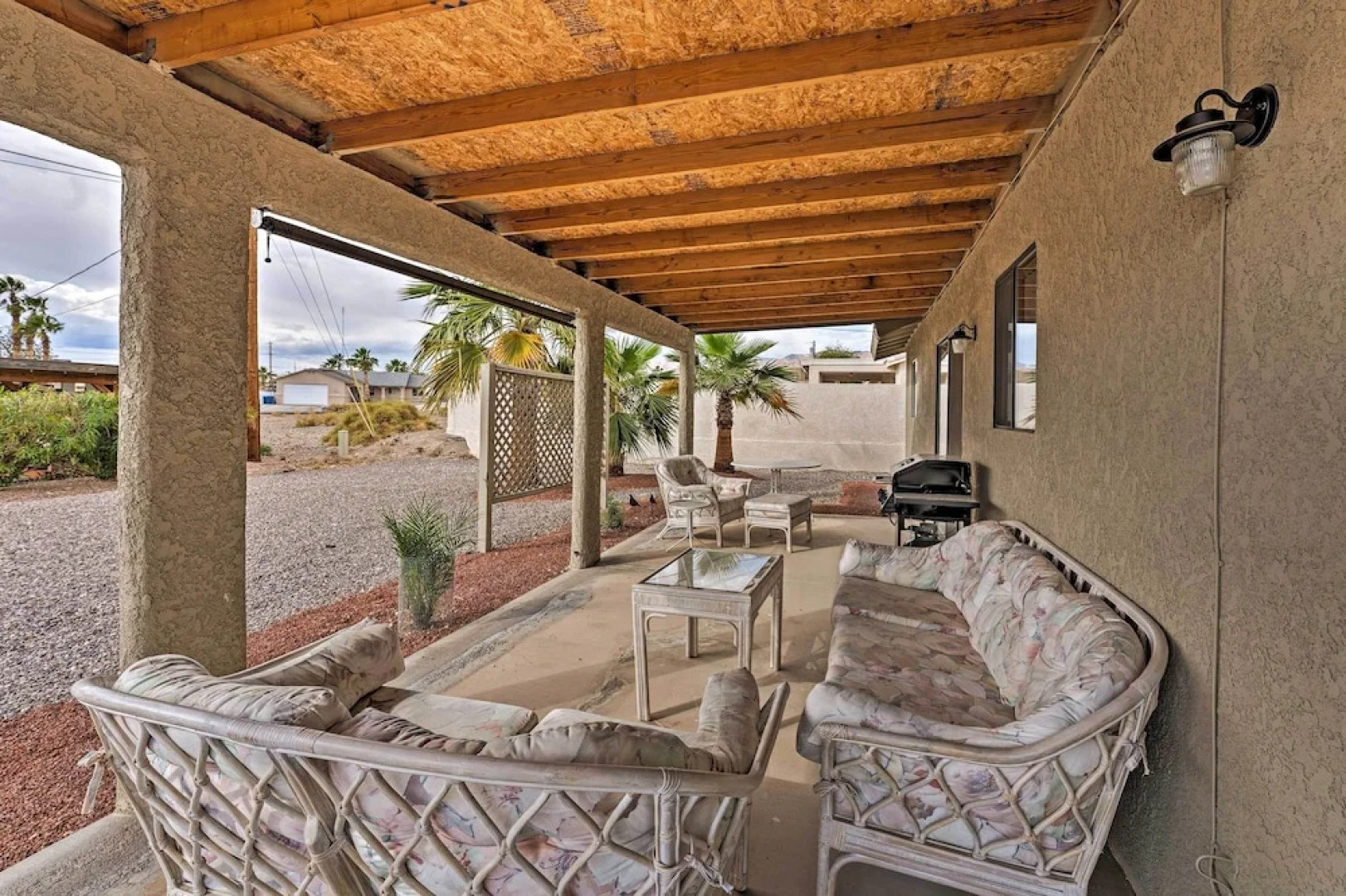 Lake Havasu City Retreat w/ Mtn Views & Patio!