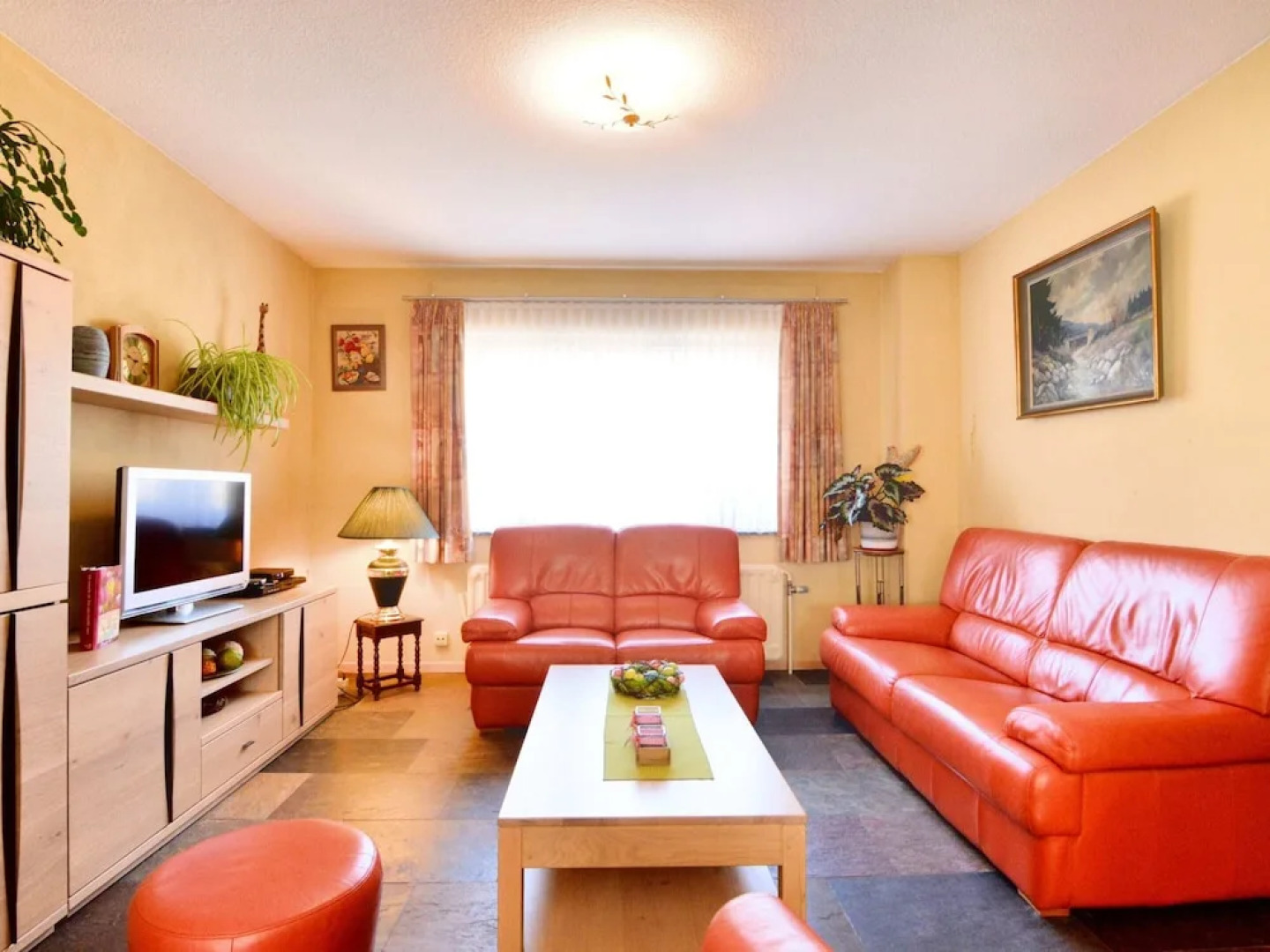 Apartment in Liege With Sauna & Hot Tub