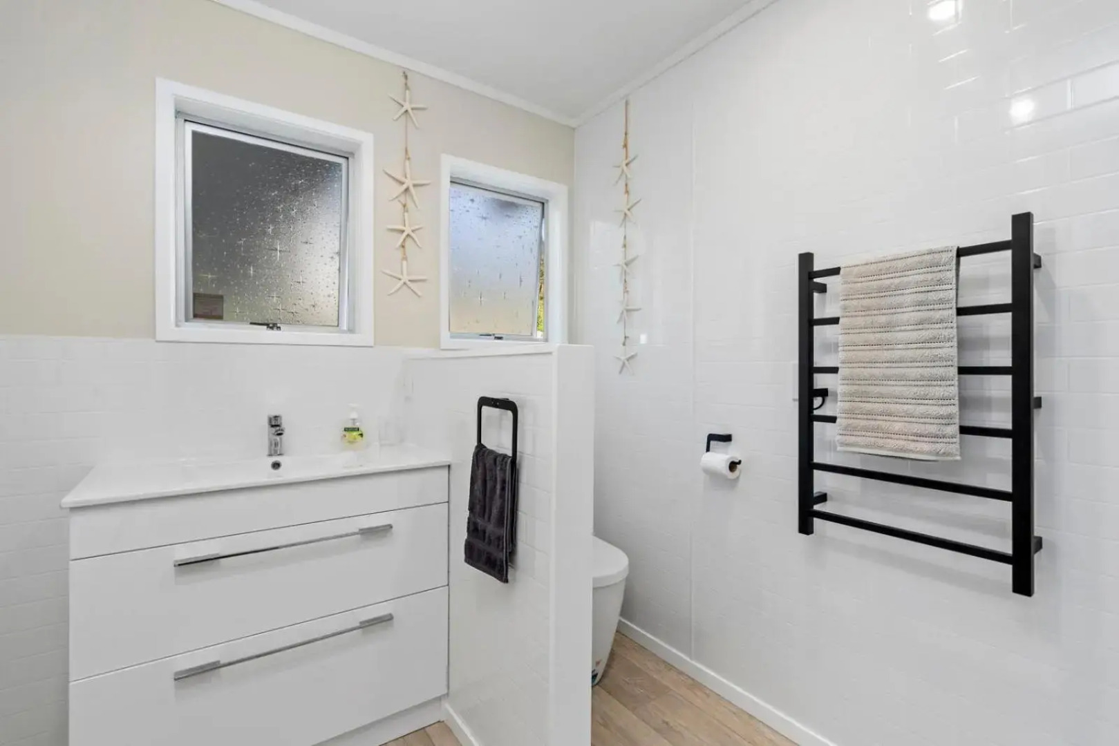 Ota Point Paradise - Whangaroa Holiday Home