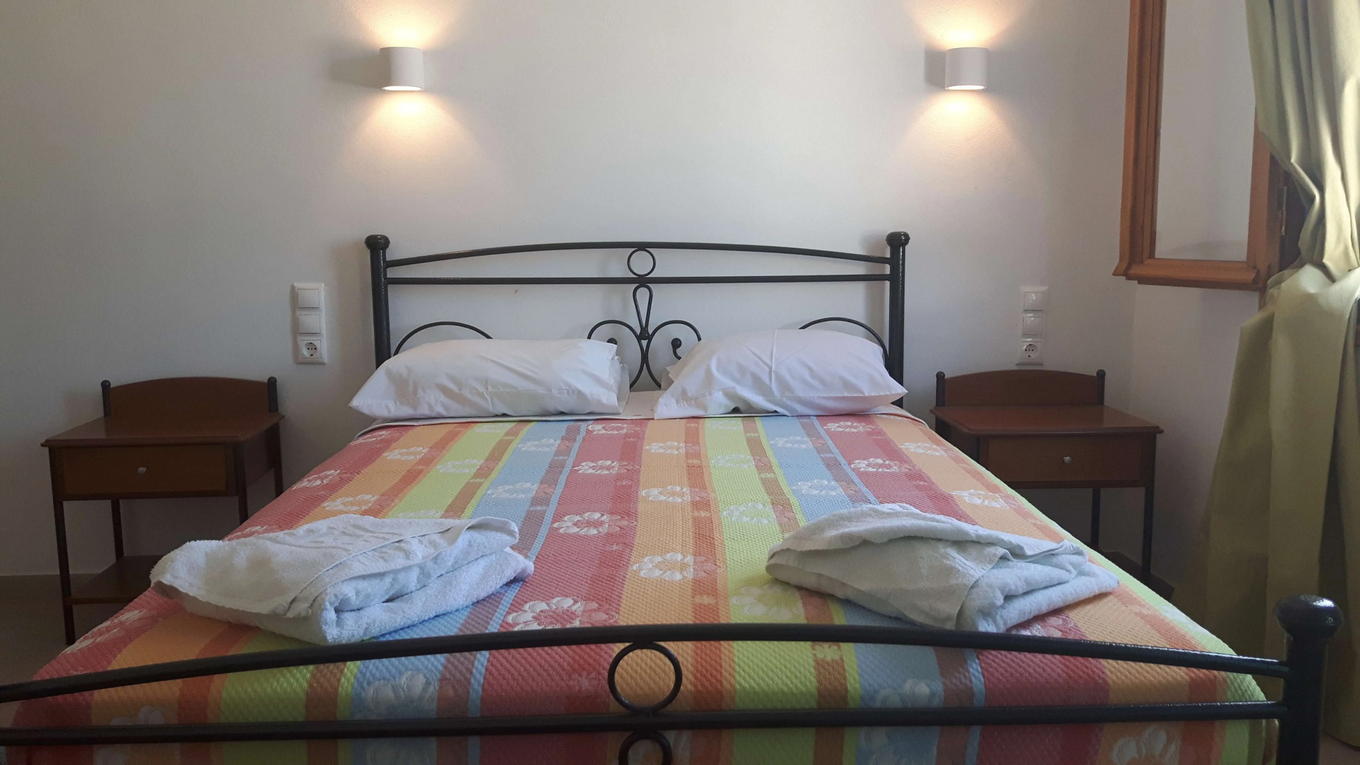 Depis Plaka Studios Naxos