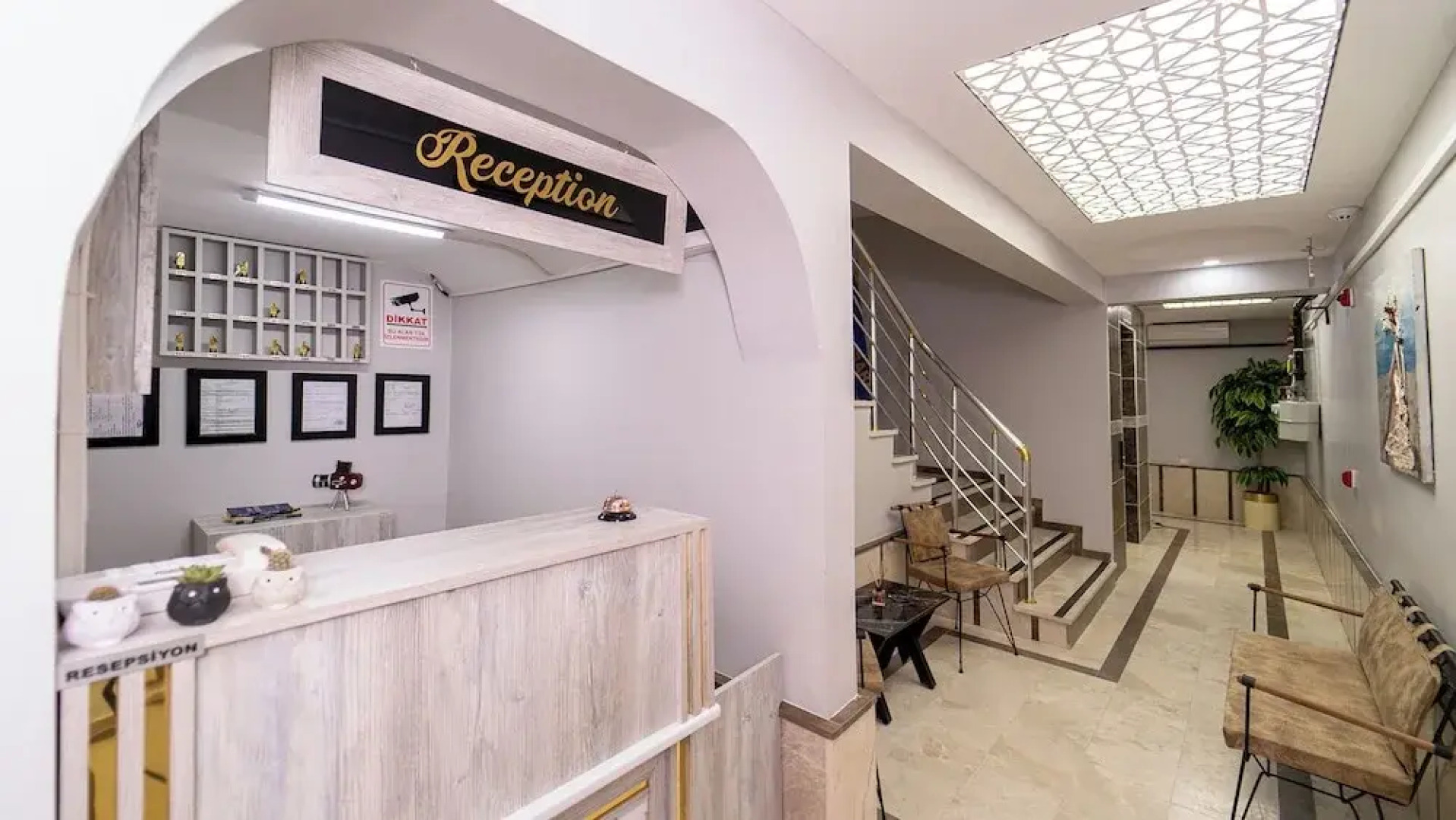 Şehri Saray Apart Oteli