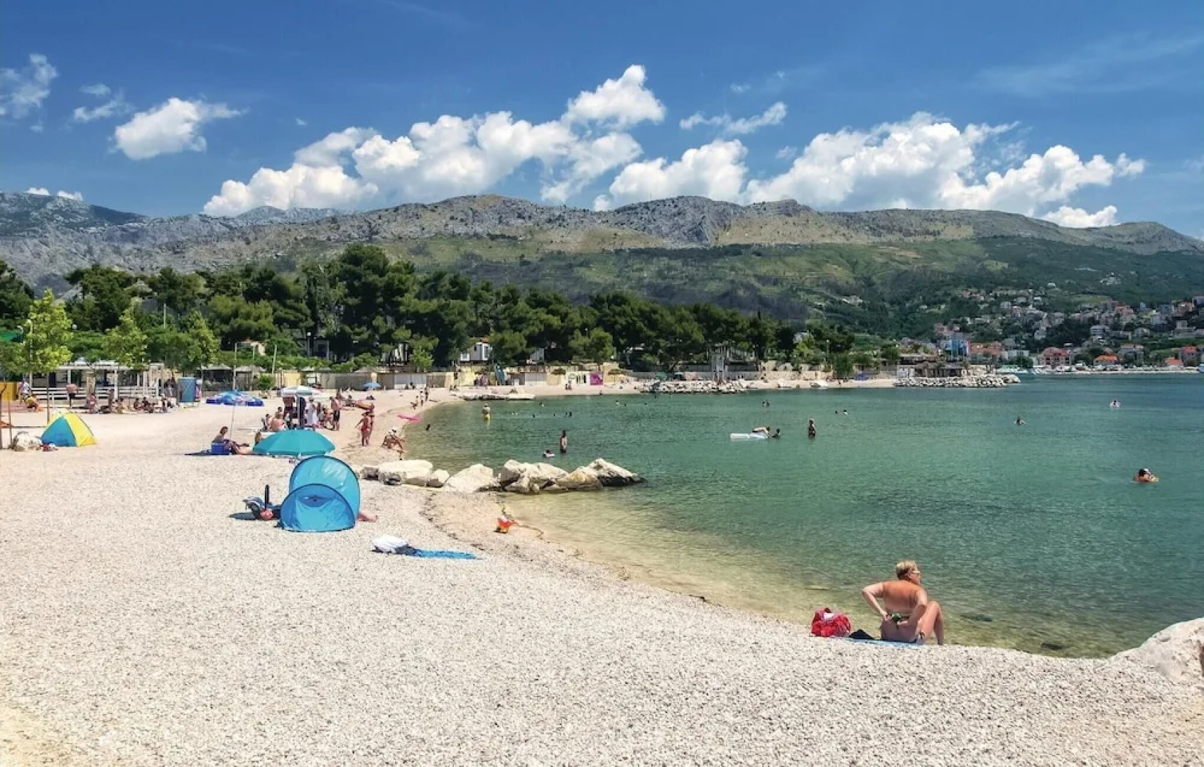 Stunning Home in Srinjine With Wifi and 4 Bedrooms