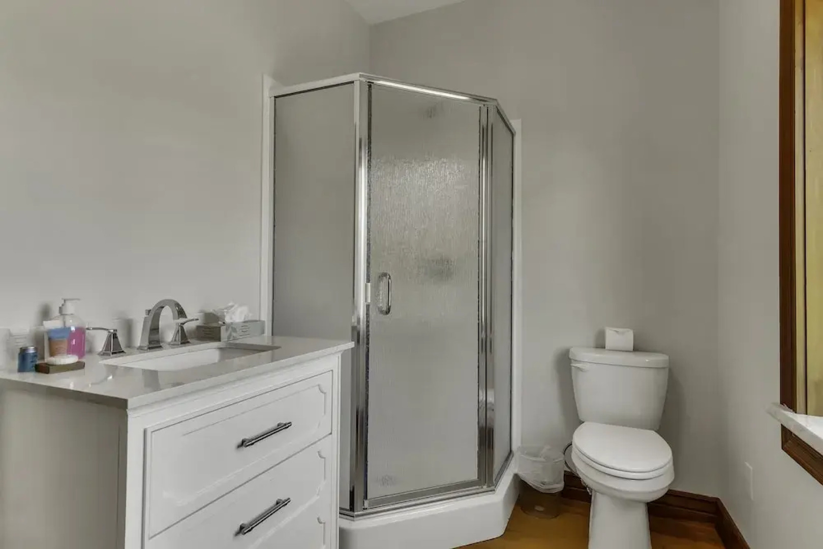 Tuckers Cove 7 Bedroom Home by RedAwning