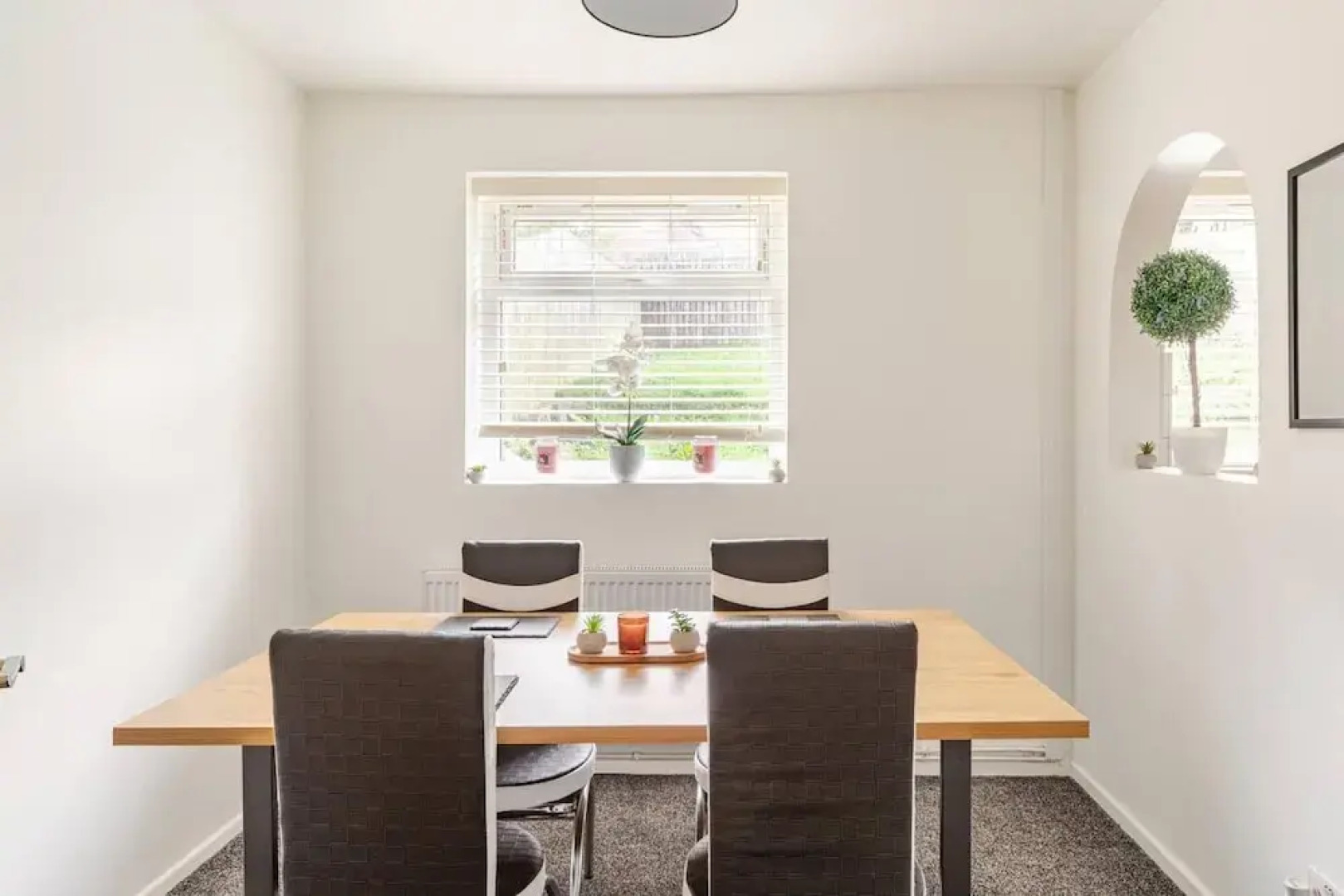 Charming Haven House Right Next To Moss Bank Park