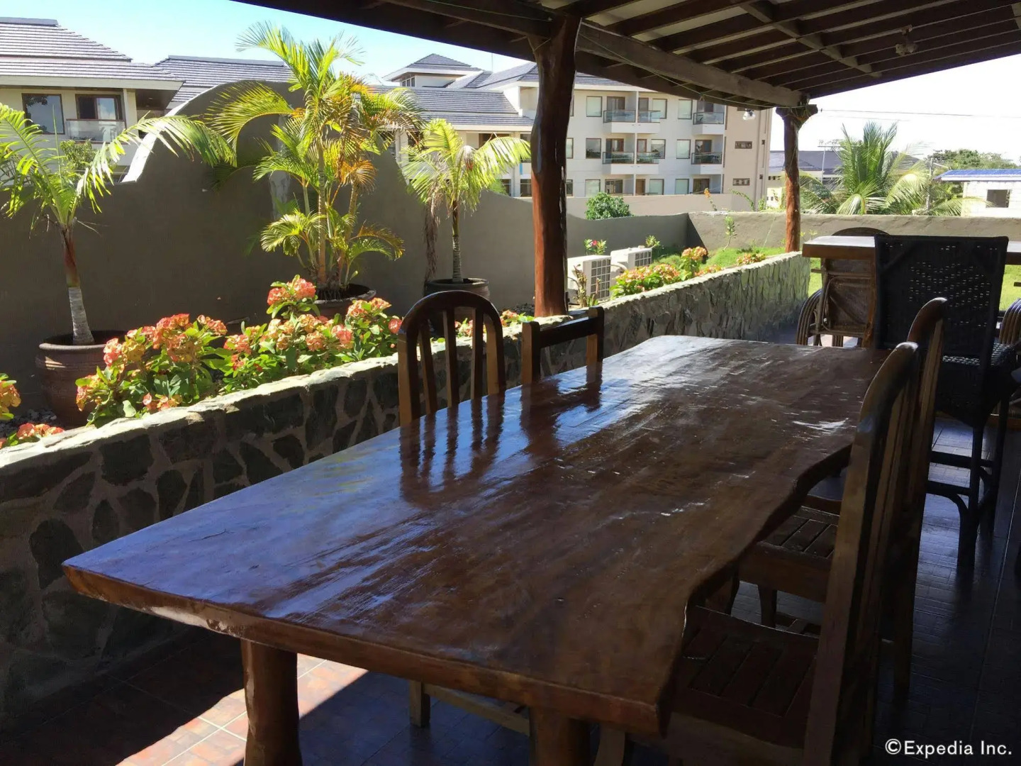 TipTop Hotel, Resto and Delishop