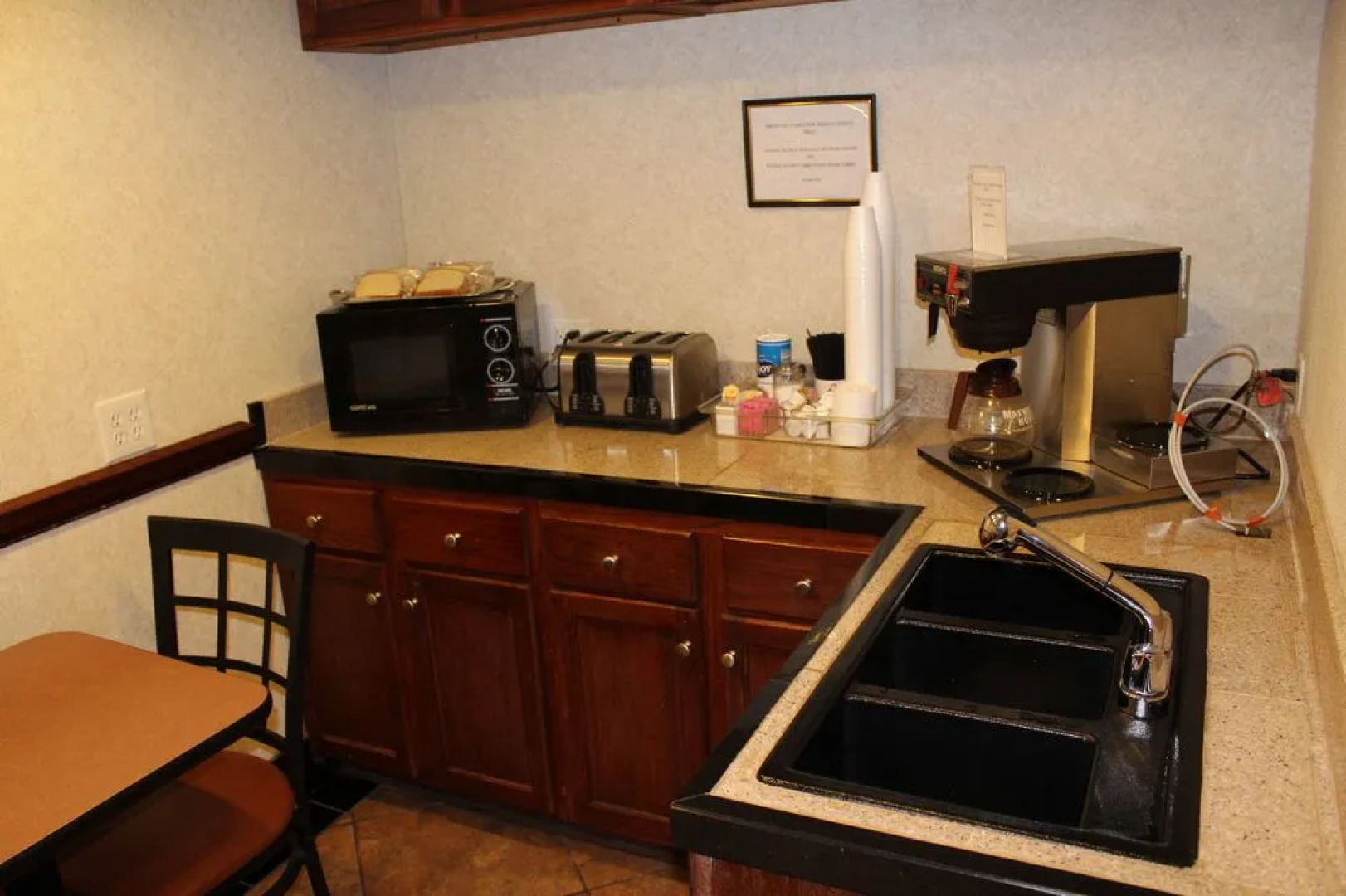 Americas Best Value Inn Conyers