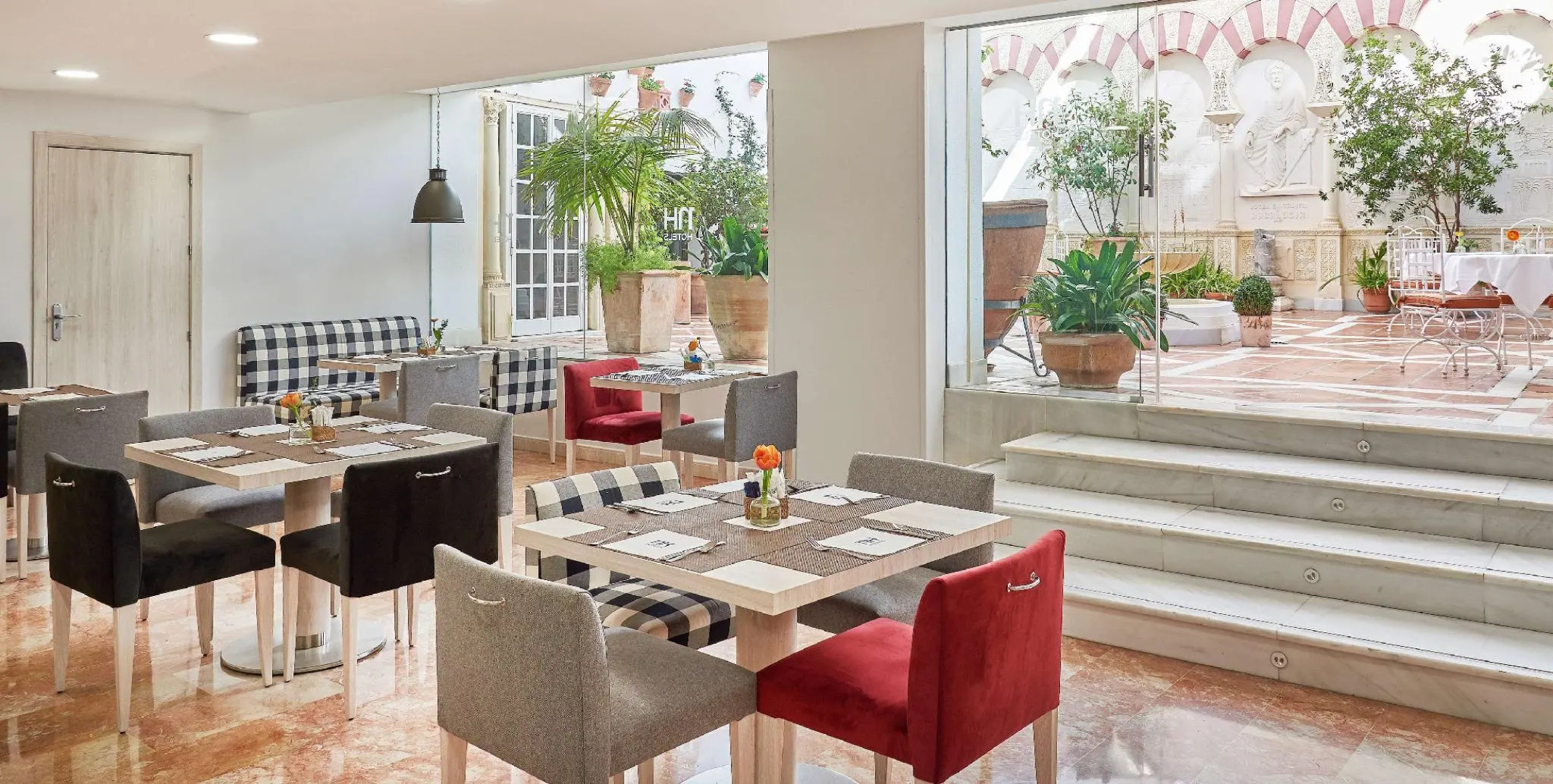 NH Córdoba Califa Hotel