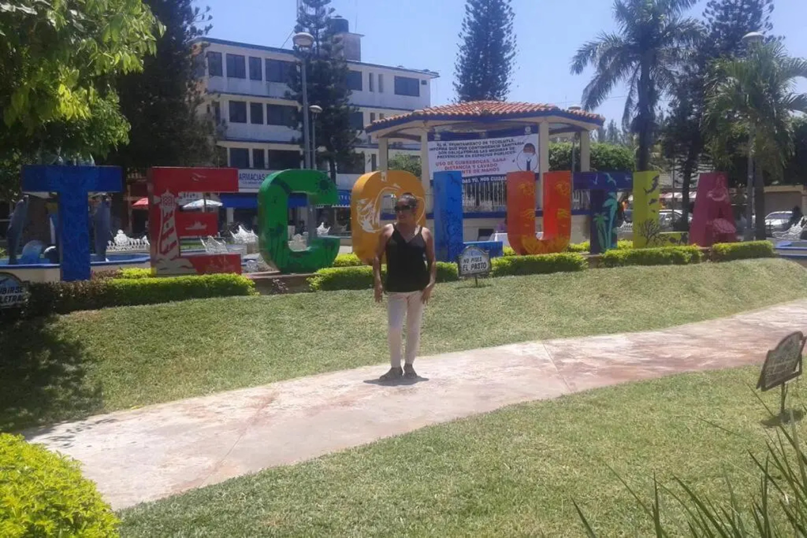 CASA CON TODO LOS SERVICIOS Y 2 RECAMARAS CLIMATIZADAS CON 2 CAMAS CADA UNO PARA 8 PERSONAs