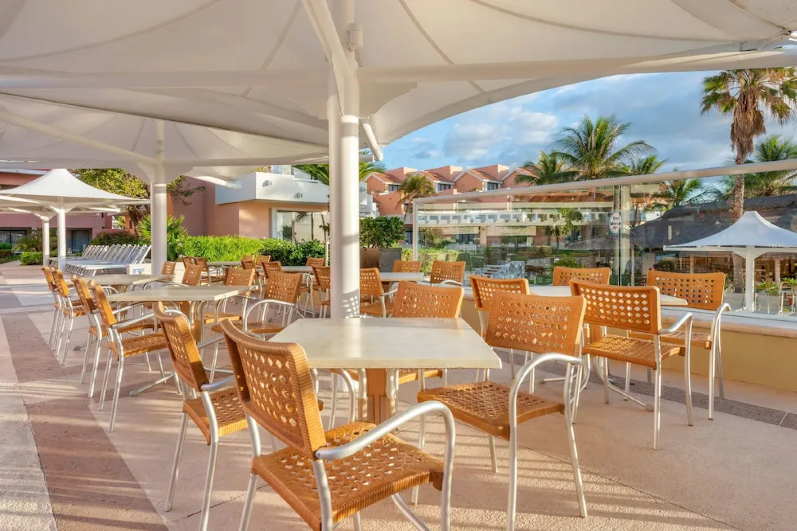 Wyndham Grand Cancun All Inclusive Resort & Villas