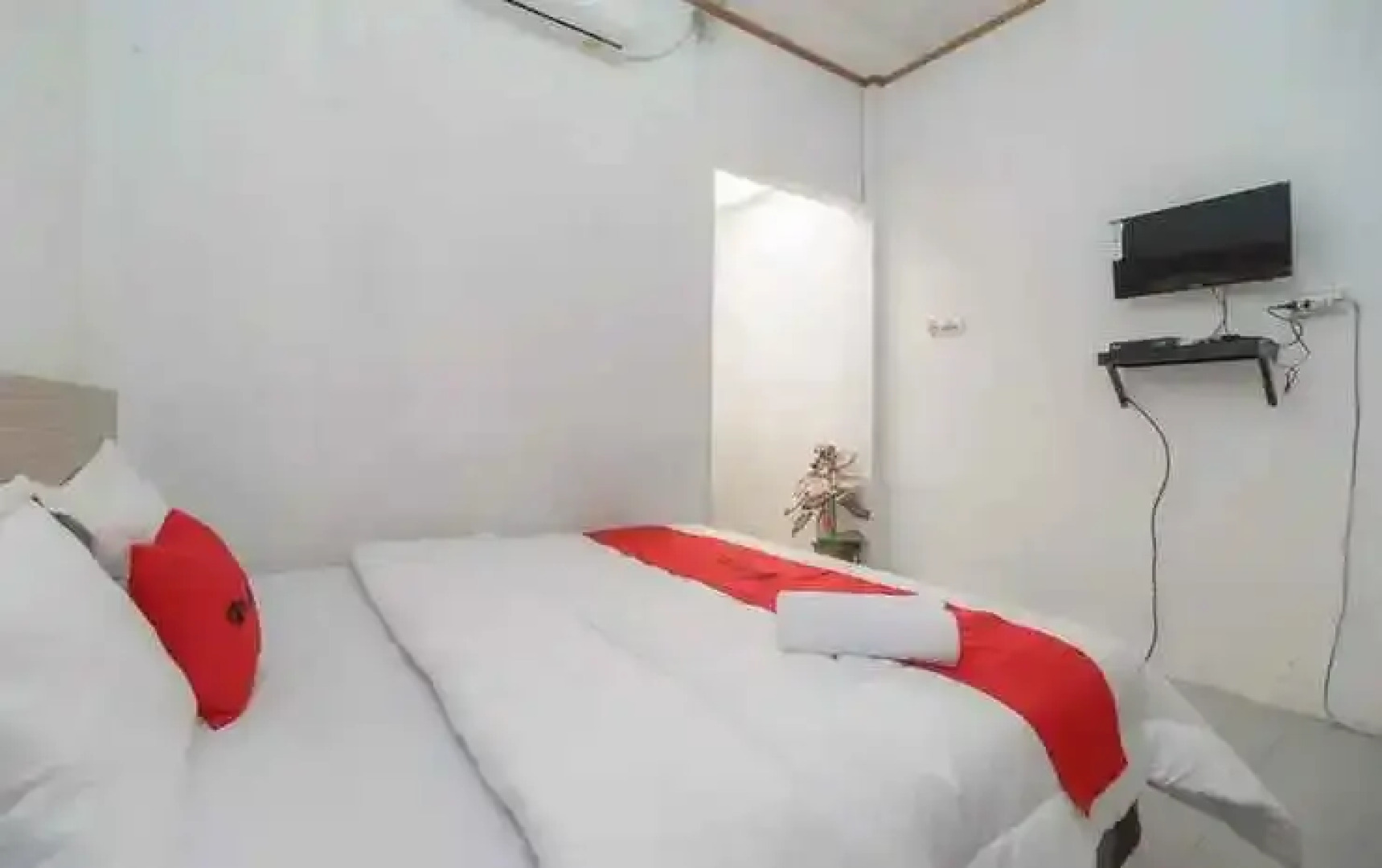 RedDoorz Syariah near Paradiso Beach Sabang