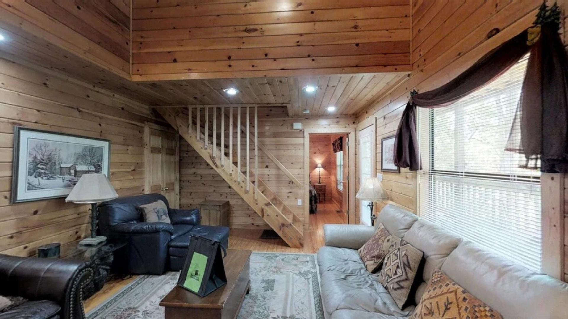 Bearly Visible - 2 Br Cabin
