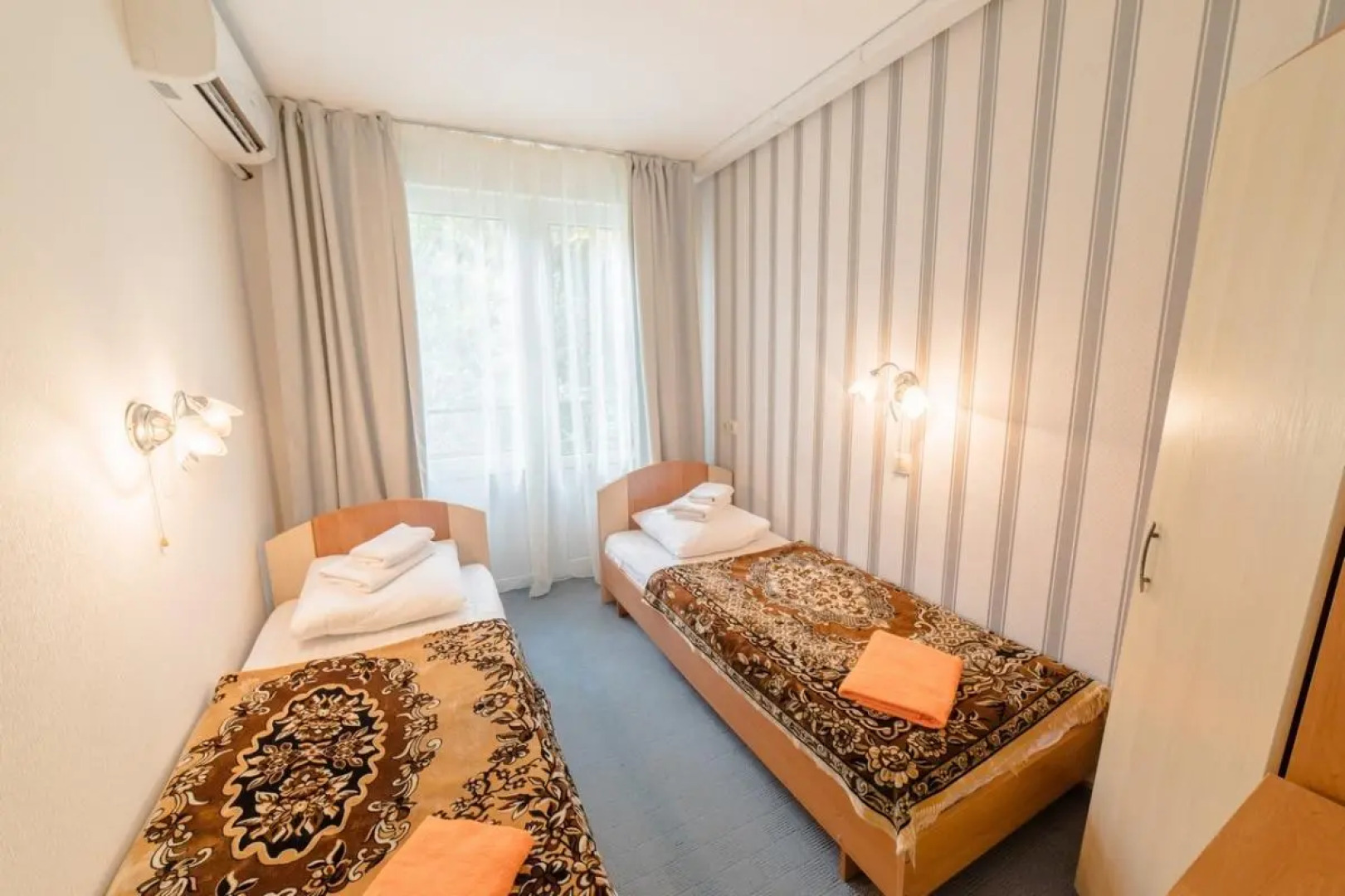 Курортный отель Ателика Карасан 2**