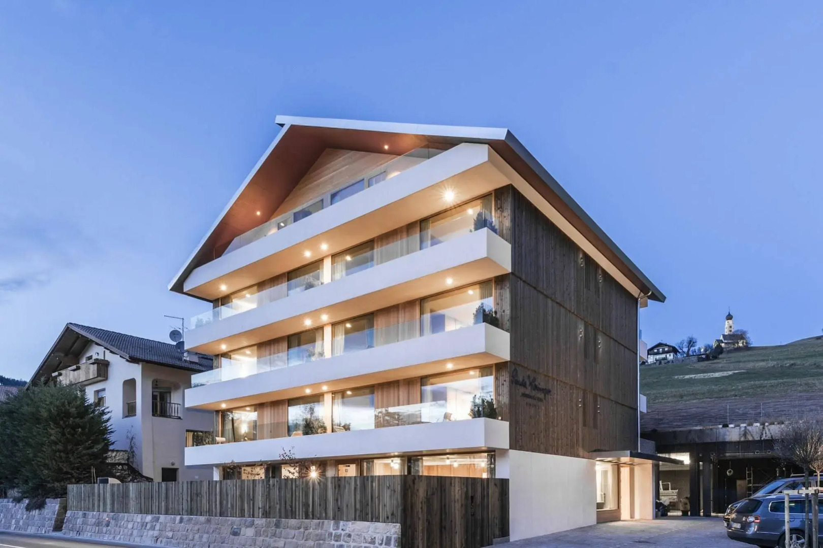 La Paula Apartments & Suites