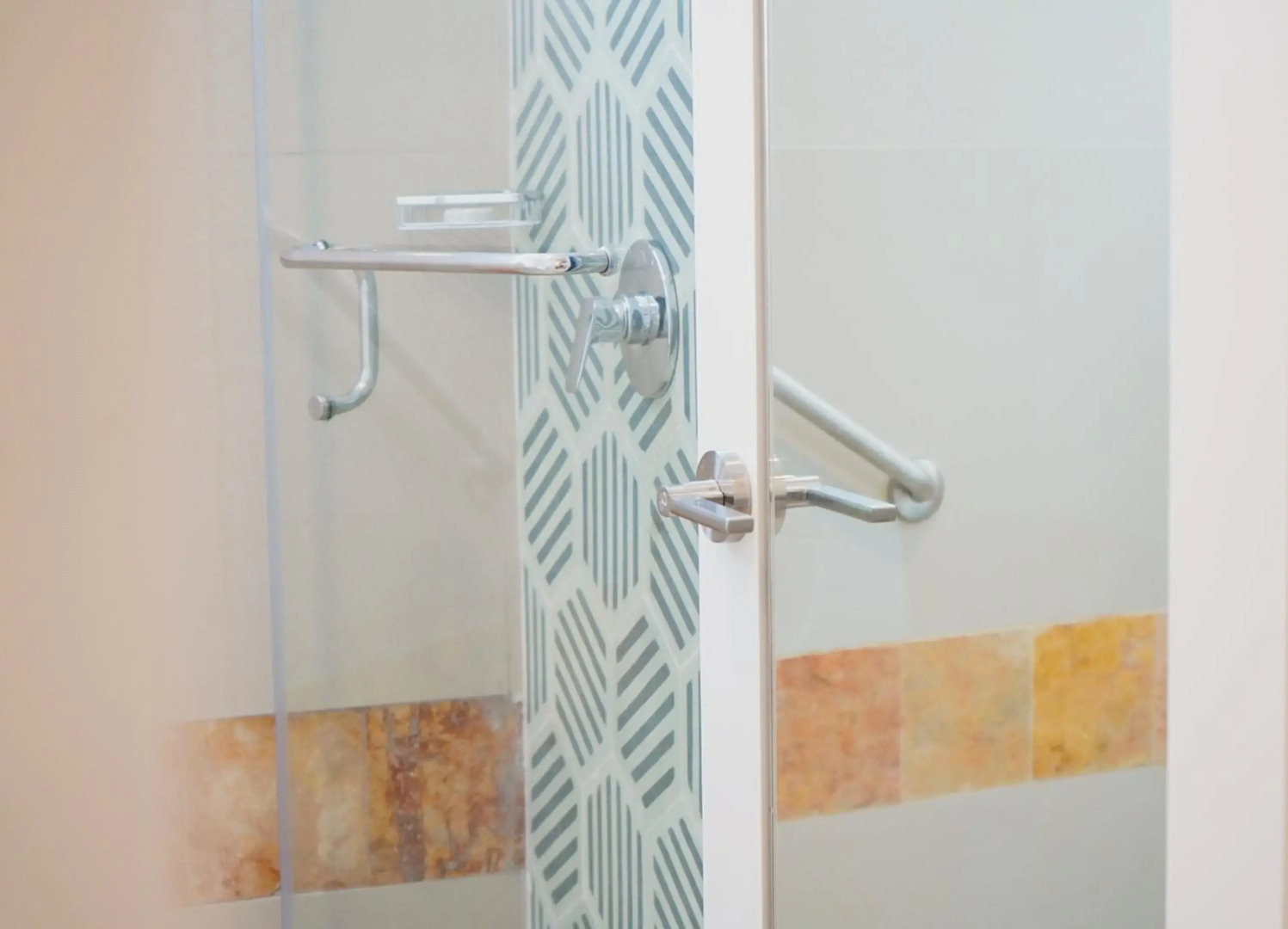 Luna Palace Hotel and Suites