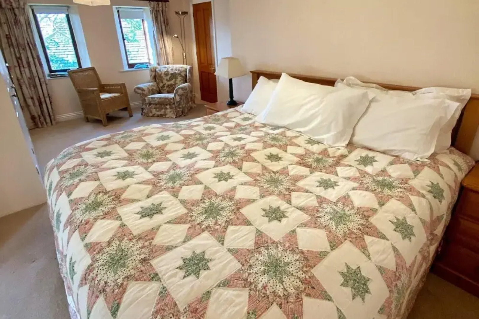 Remarkable and Spacious 4-bed Purbeck House