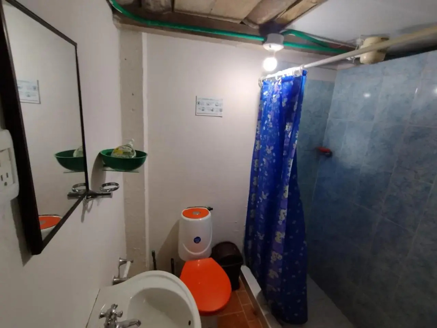 La Cigarra Cine y Cafe