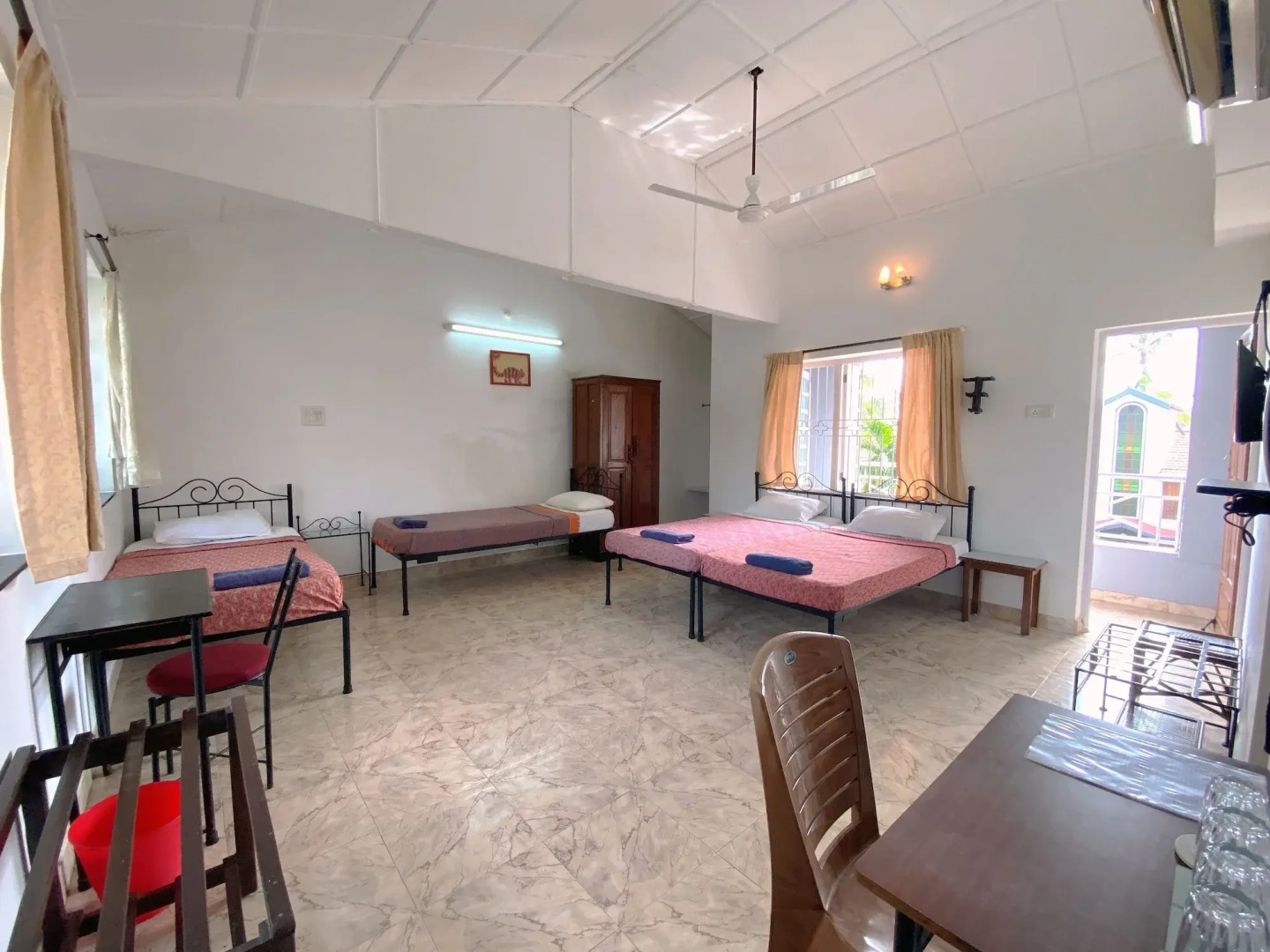 Peravel Beach Holiday Home