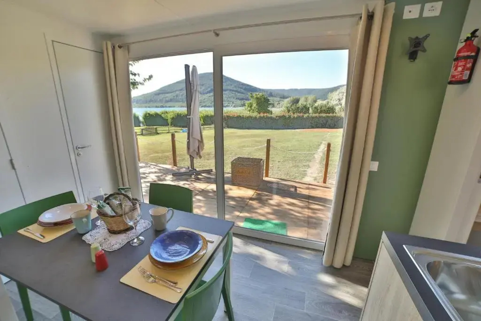 Cottage Beach Vico