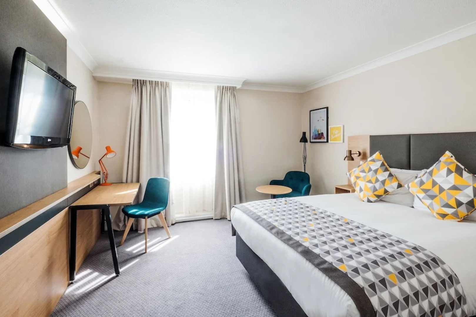 Holiday Inn Farnborough by IHG