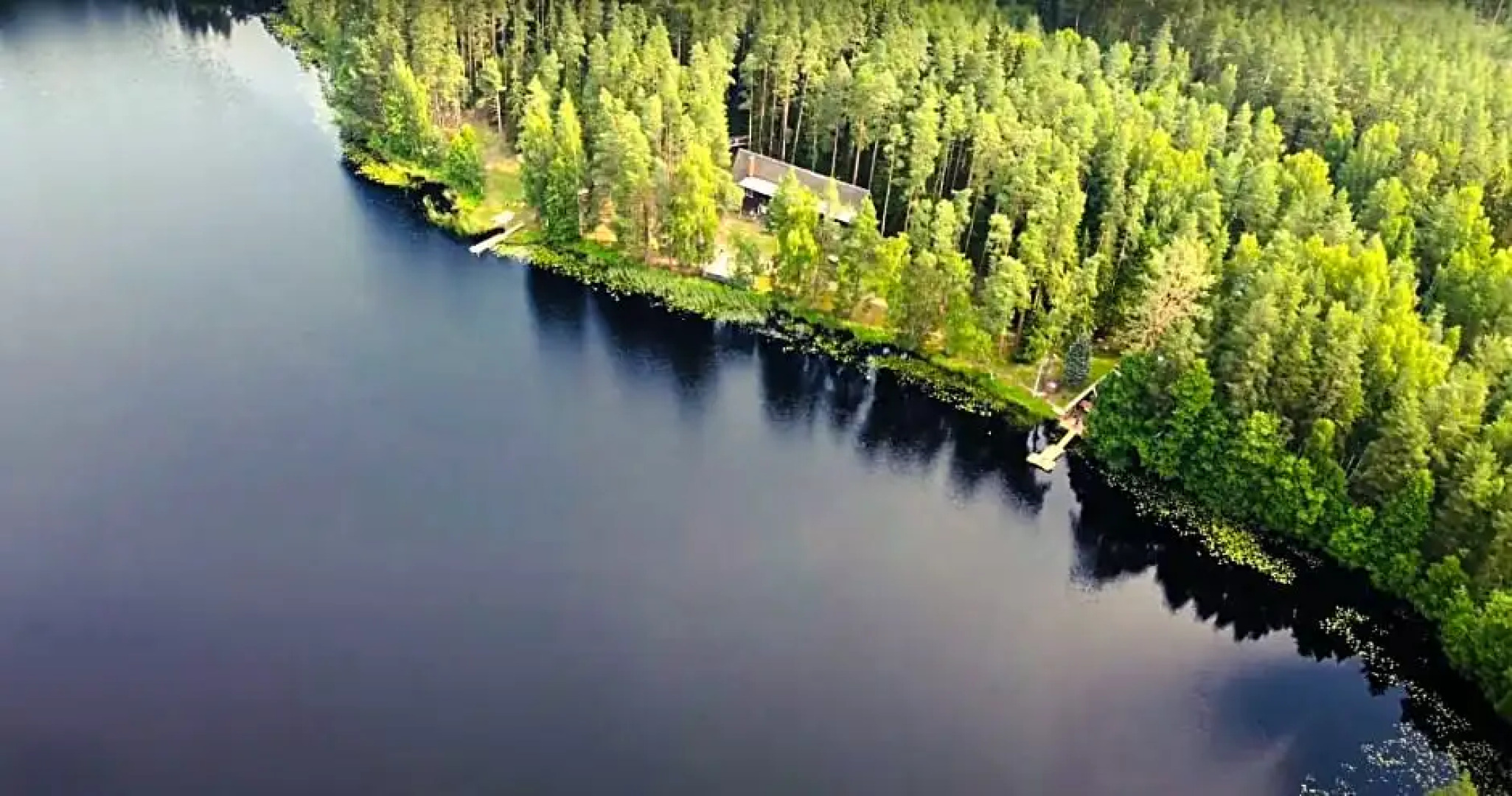 Saarj¿e puhkemaja tuba koos hommikus¿¿giga