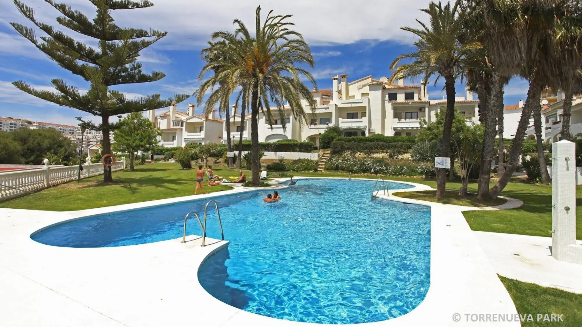 Apartamentos Torrenueva Park