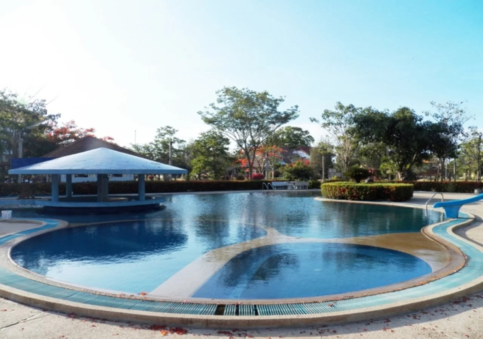 Cha-Am Royal Beach Hotel