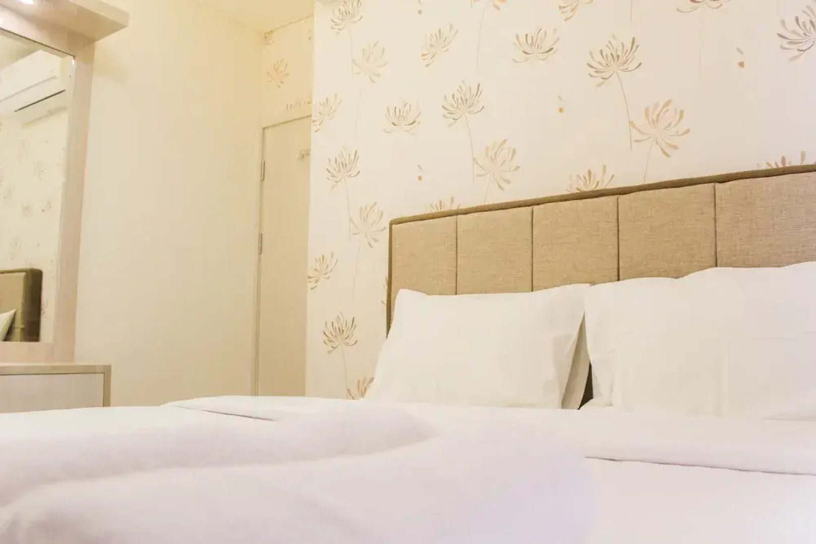 Best And Homey 2Br With Sofa Bed At Meikarta Apartment