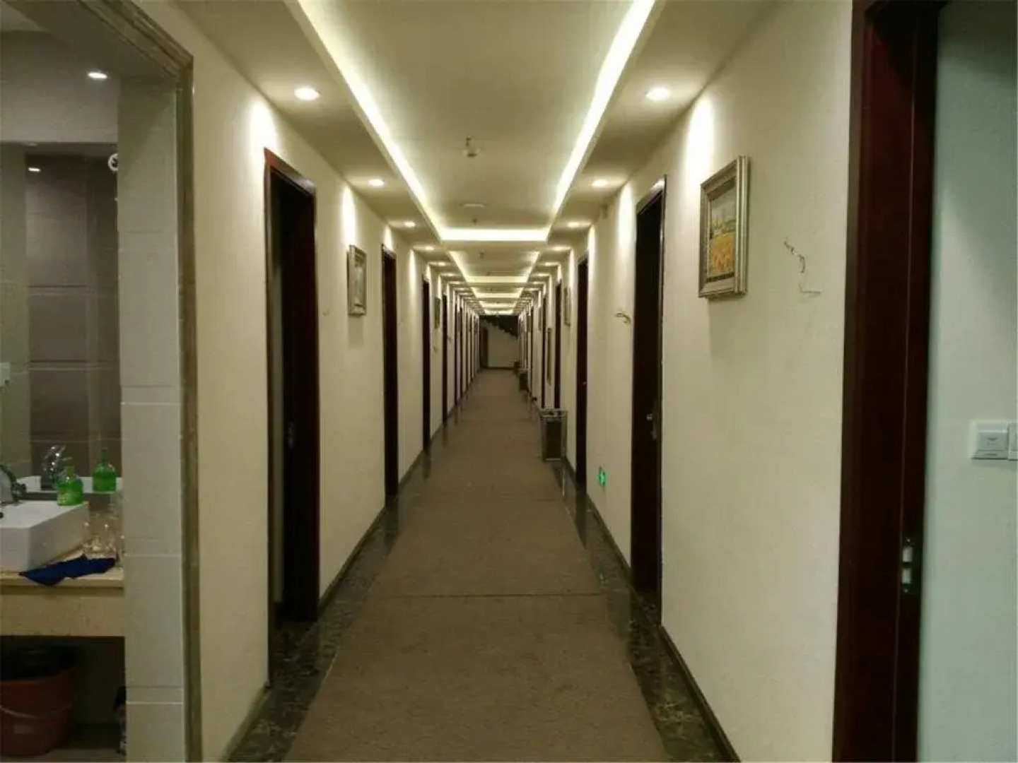 Zigong Nan Yuan Business Inn
