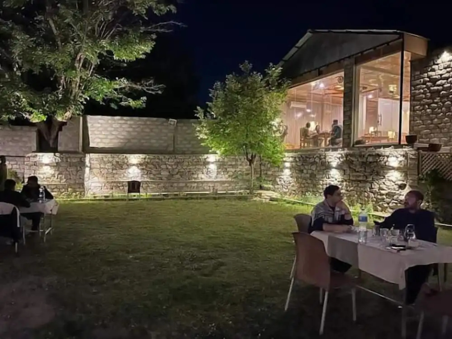 Dumani Inn Hotel And Restaurant