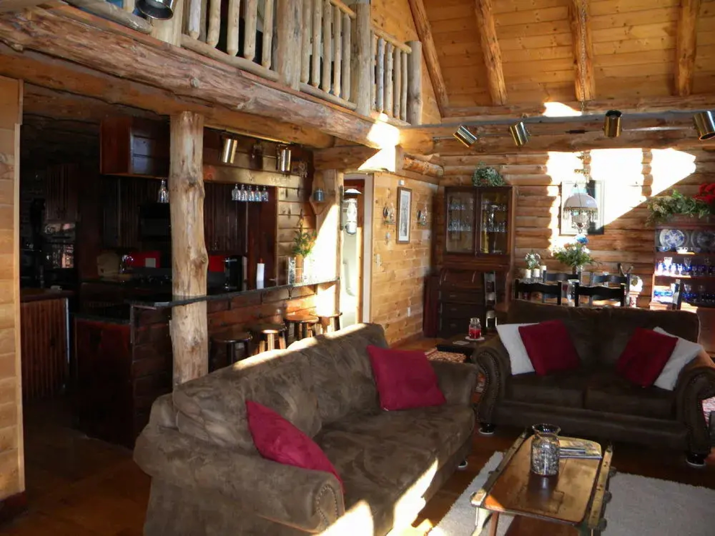 Rose And Goat Retreat - Mountain View Apartment