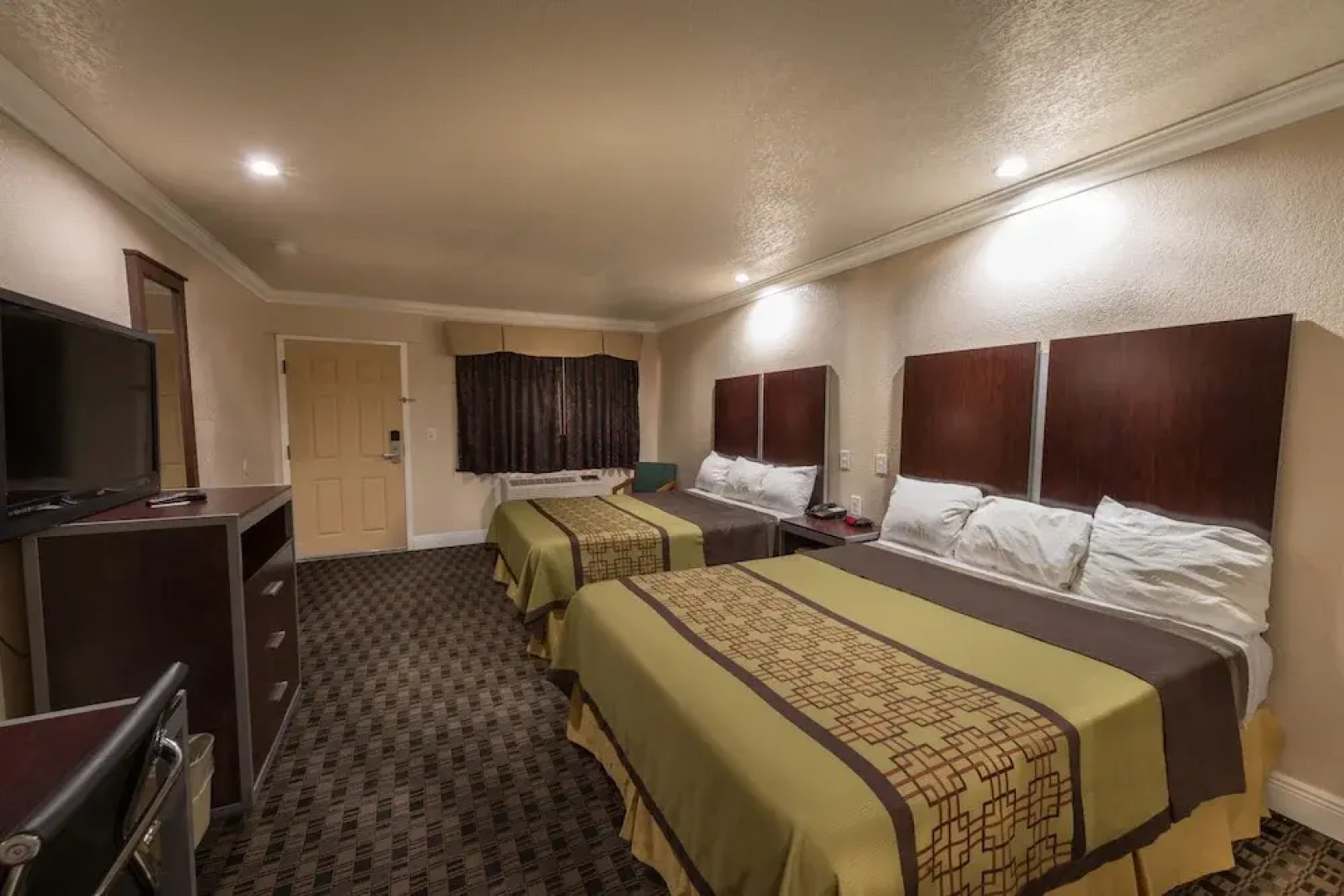 Edgewater Inn Reedley