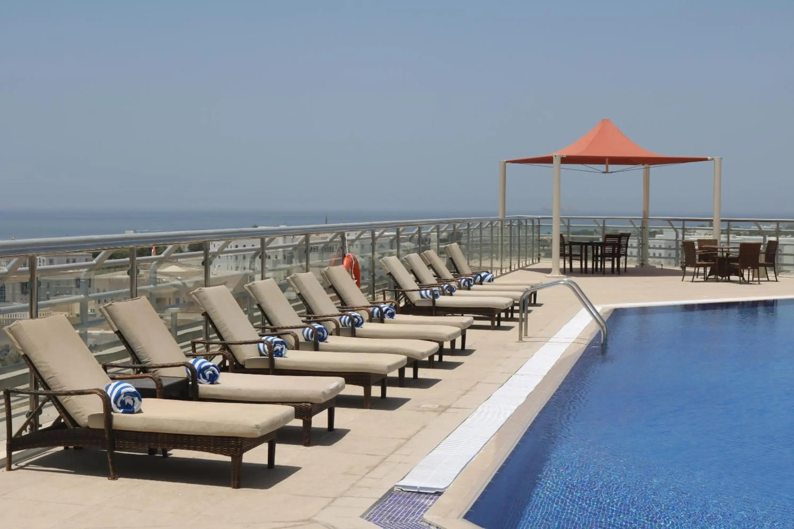 Отель City Seasons Muscat