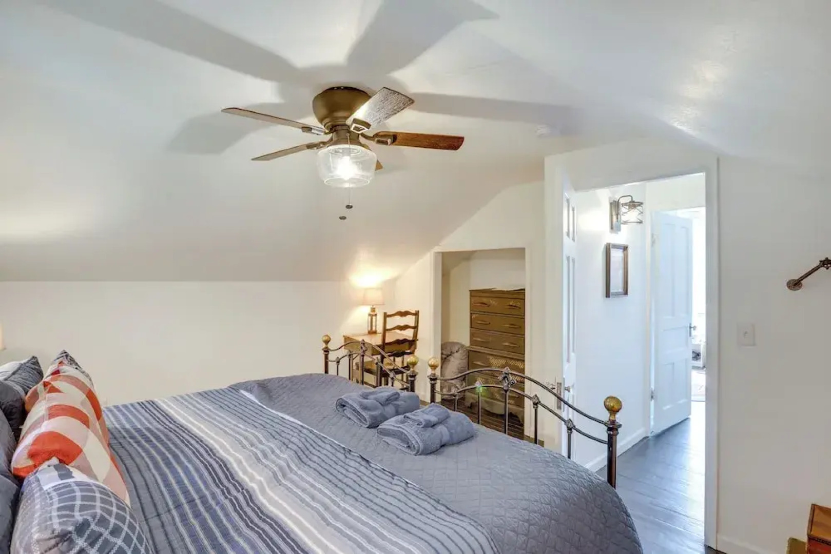 South Haven Farmhouse w/ Fire Pit, 4 Mi to Beach!