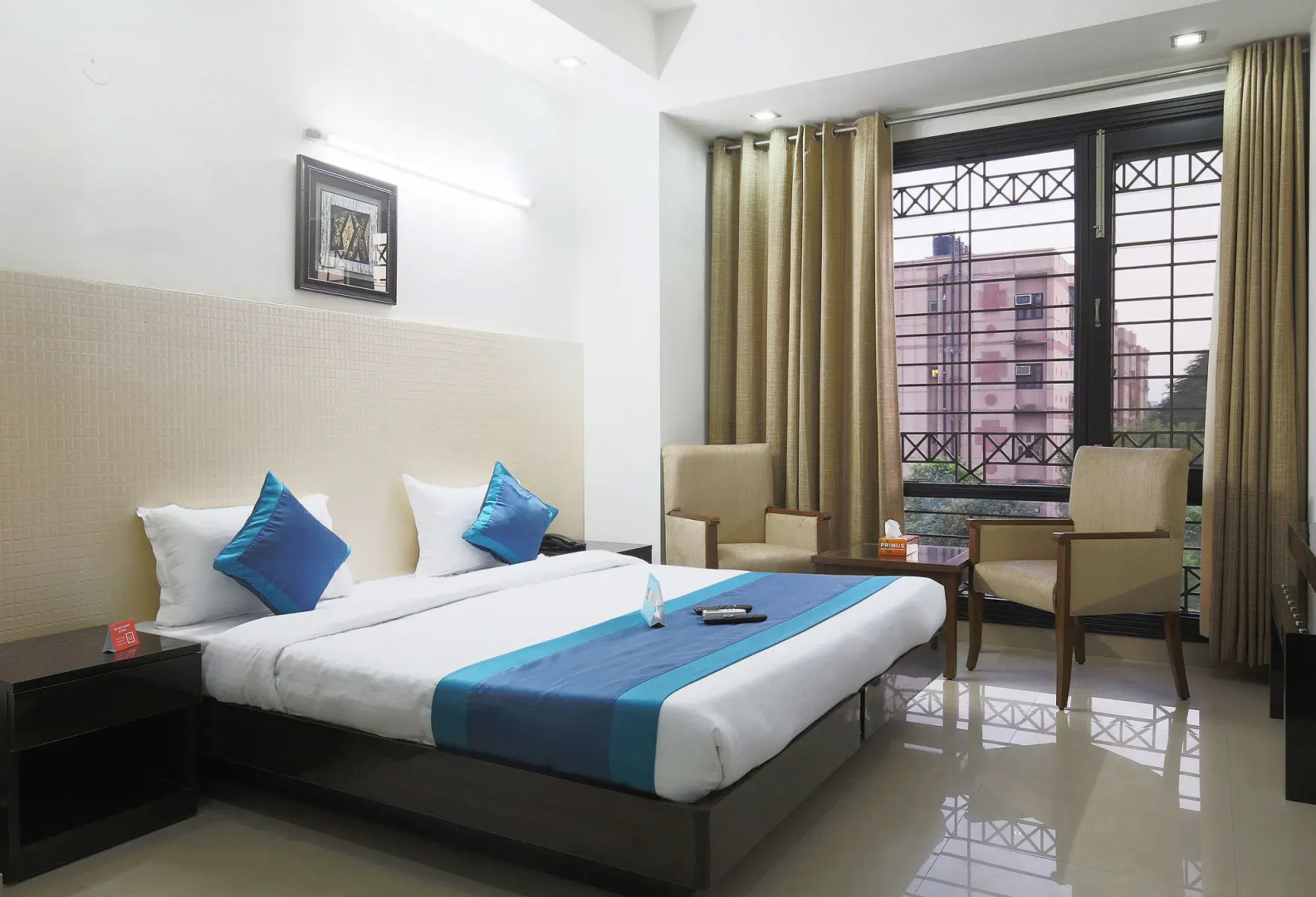 FabHotel Exotica Noida Expressway