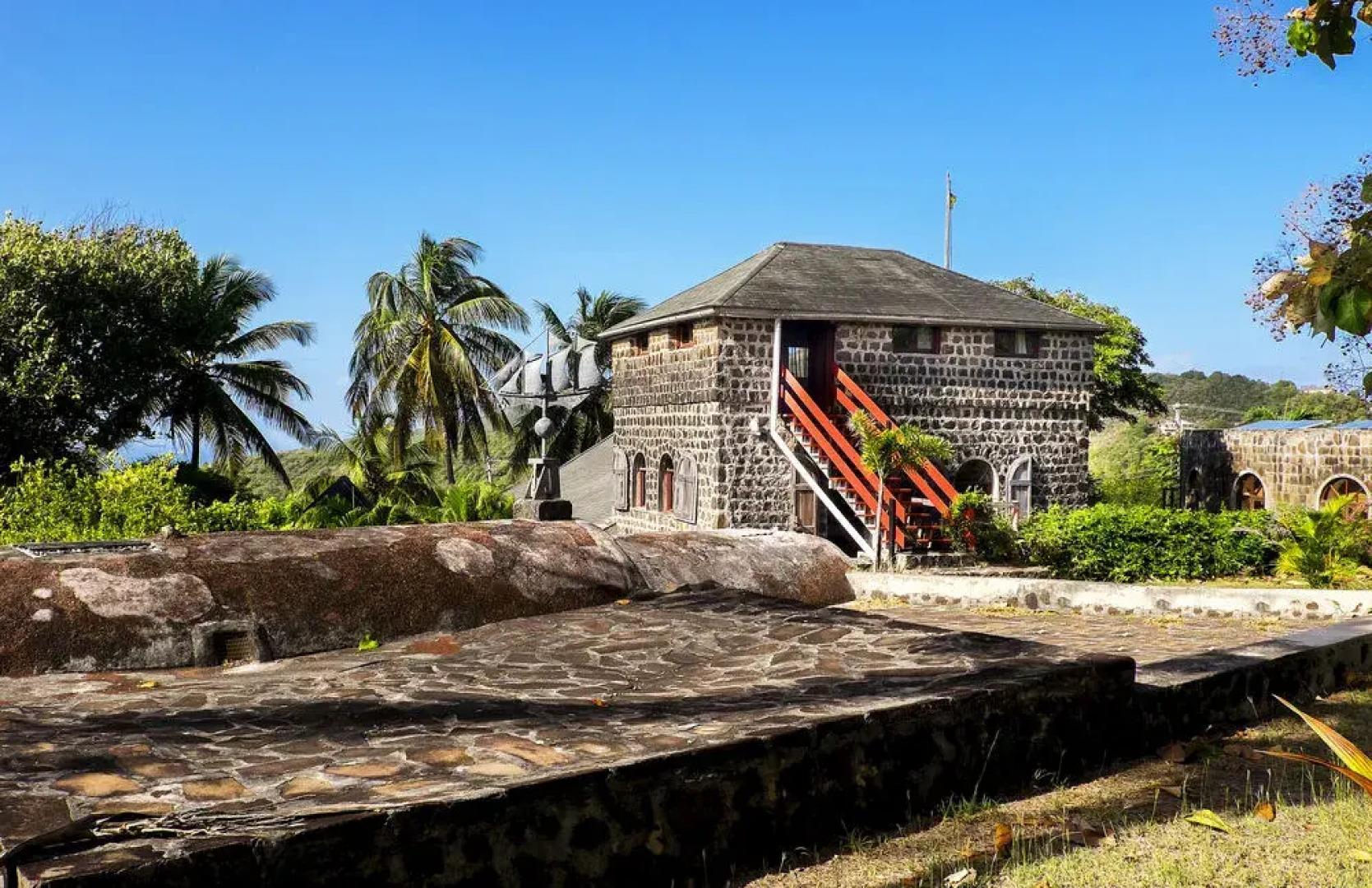 The Old Fort, Natural Hotel & Estate