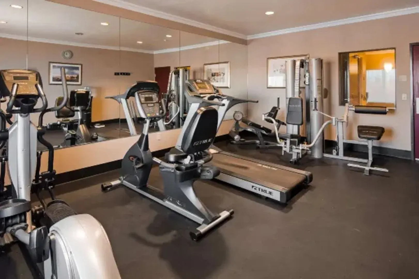 Отель by Best Western Yucca Valley Joshua Tree