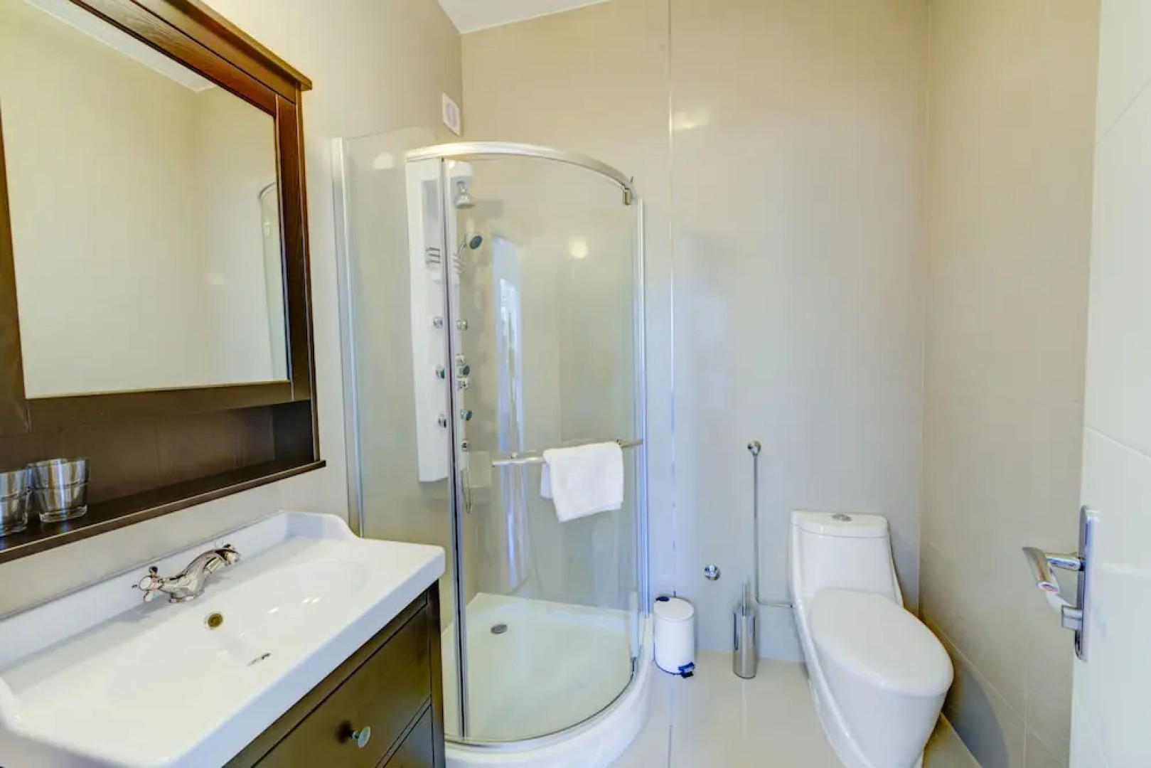 Villa Mediterranean Garden