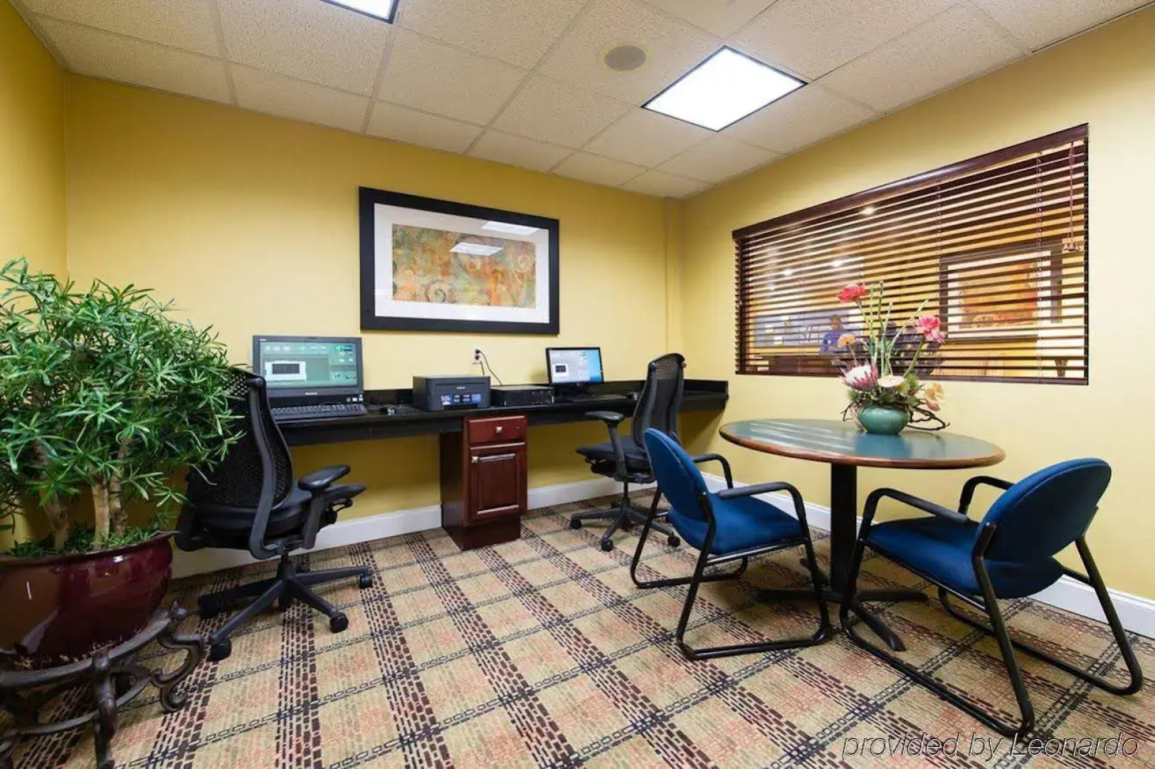 Holiday Inn Express & Suites Columbia-I-26 @ Harbison Blvd by IHG