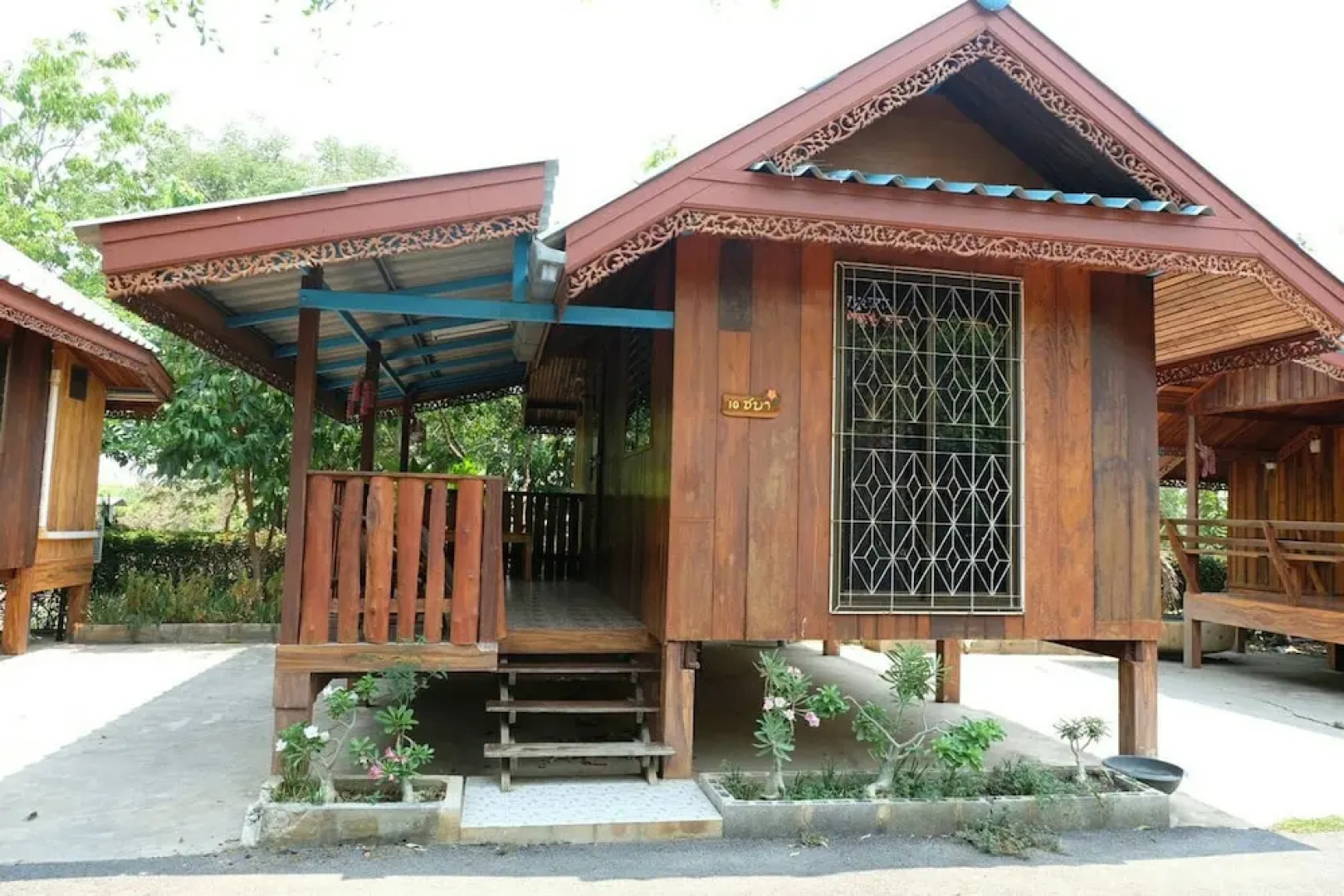 Ruenpinwilai Resort