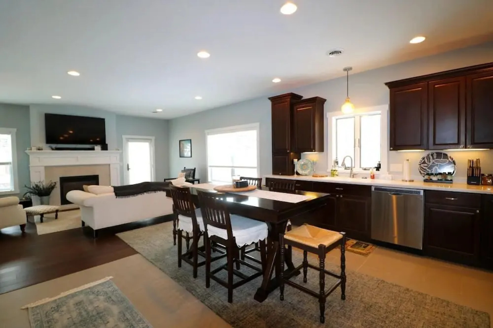 17 Glen Burn Trail 3 Bedroom Townhouse